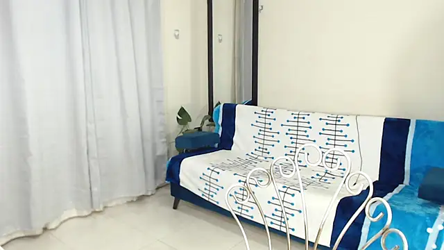 AmbarSofhia online show from 6, 2, 2025