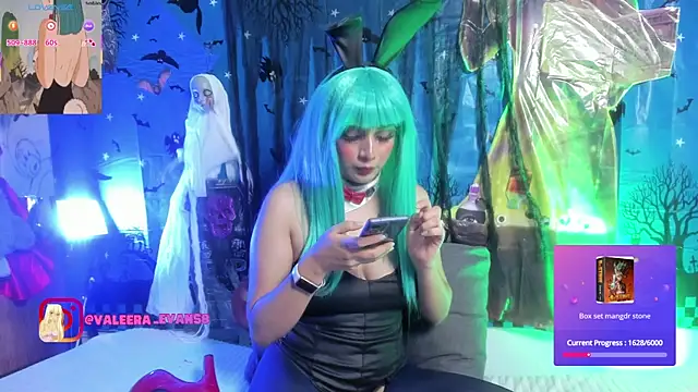 Snapshot of Valeera_Evans8 chatting on 25, 10, 2025 Valeera Evans8 online show from 25, 10, 2025