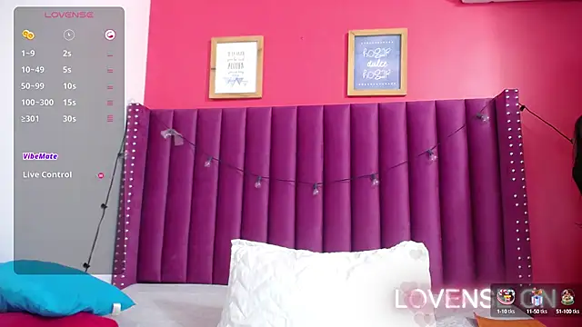 Snapshot of littlee_emilyy_ chatting on 27, 12, 2024 littlee emilyy  online show from 27, 12, 2024