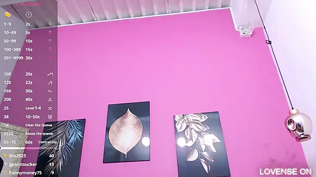 Snapshot of littlee_emilyy_ chatting on 22, 3, 2025 littlee emilyy  online show from 22, 3, 2025