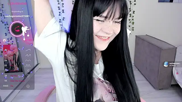 SelenaCute online show from 3, 3, 2025