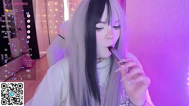 SelenaCute online show from 12, 3, 2026