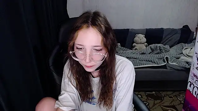 Snapshot of AmeliaKamishiro chatting on 5, 10, 2025 AmeliaKamishiro online show from 5, 10, 2025