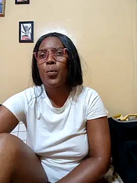 Snapshot of Malaika_Nkosi chatting on 25, 9, 2025 Malaika Nkosi online show from 25, 9, 2025