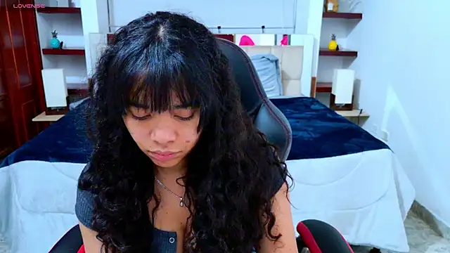 laureentt  online show from 20, 10, 2025