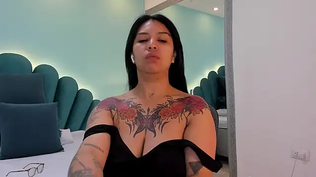 sharlott18 online show from 27, 3, 2026