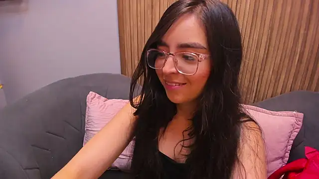 Eva Macalliter online show from 29, 12, 2024