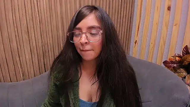 Eva Macalliter online show from 12, 2, 2025