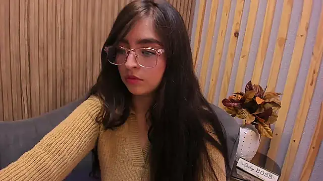 Eva Macalliter online show from 13, 2, 2025