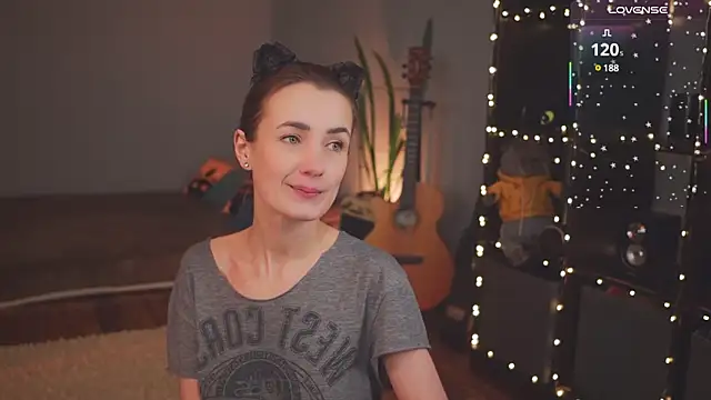 Snapshot of bananya_kitty chatting on 8, 3, 2025 bananya kitty online show from 8, 3, 2025