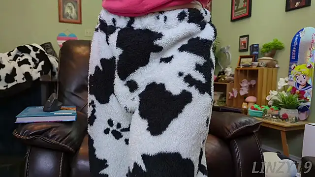 Linzy 19 online show from 27, 1, 2025