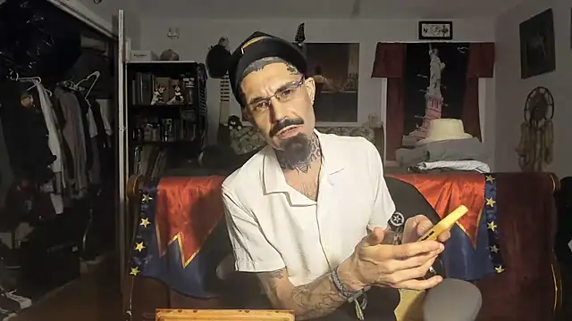 RoosterWabbit online show from 8, 3, 2025