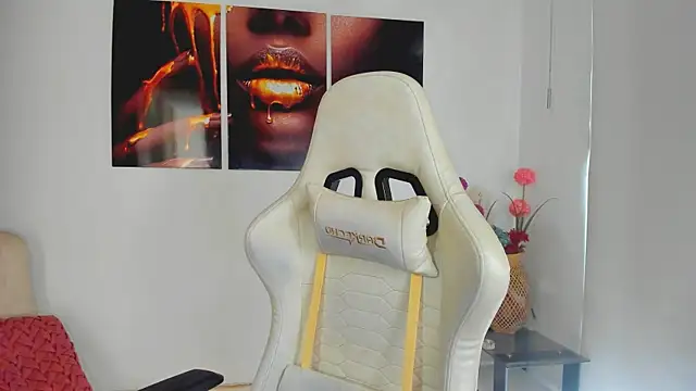 ScarlettMalbec online show from 29, 10, 2025