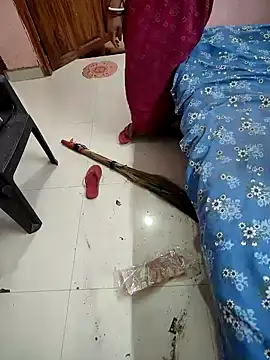 COUPLLE VILLAGE online show from 12, 3, 2025