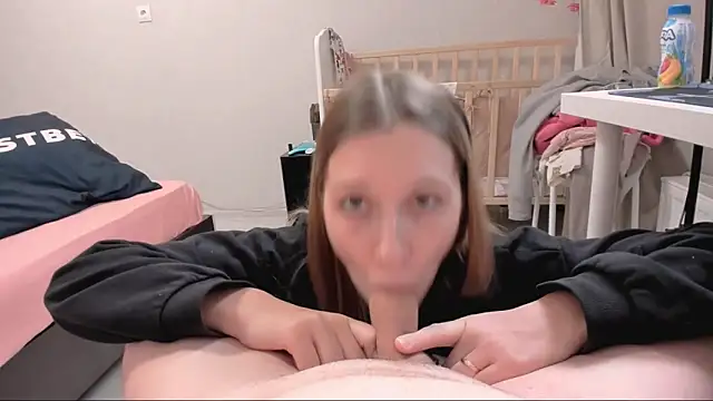 OliviaLukas online show from 3, 3, 2026