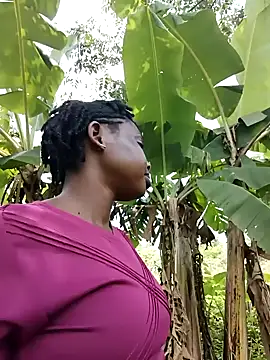 Snapshot of booty_big chatting on 10, 10, 2025 booty big online show from 10, 10, 2025