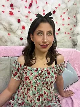 Snapshot of SkarletJhonson_ chatting on 3, 5, 2026 SkarletJhonson online show from 3, 5, 2026
