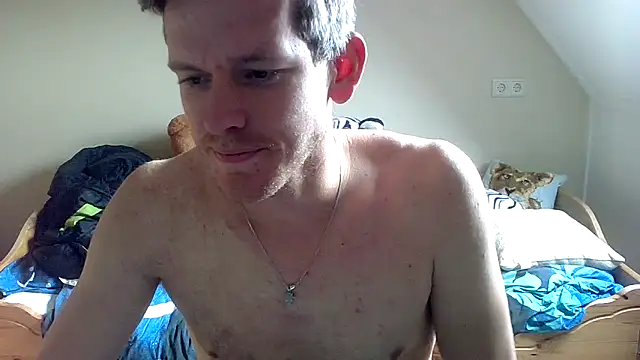 Snapshot of Love_Bert chatting on 7, 10, 2025 Love Bert online show from 7, 10, 2025