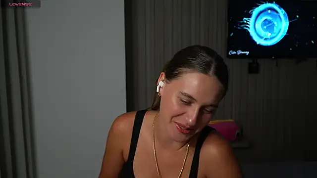 Snapshot of HarleyDeess chatting on 24, 6, 2026 HarleyDeess online show from 24, 6, 2026