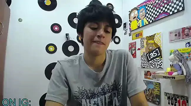 9 Fernanda 9 online show from 20, 2, 2025