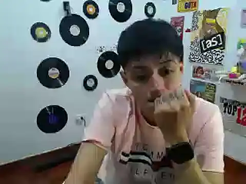 9 Fernanda 9 online show from 5, 3, 2025