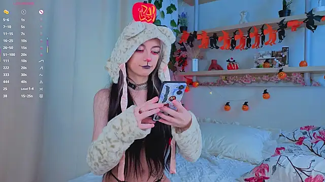 TristaRoht online show from 31, 10, 2025