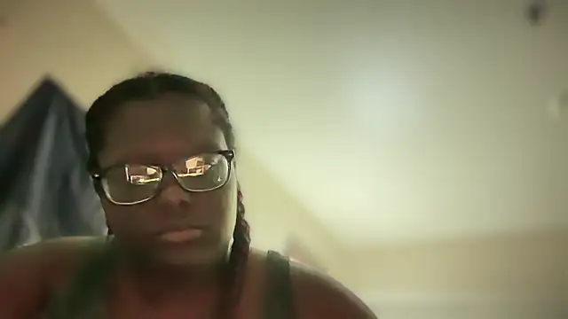 Snapshot of Yagurl__west chatting on 24, 1, 2025 Yagurl west online show from 24, 1, 2025