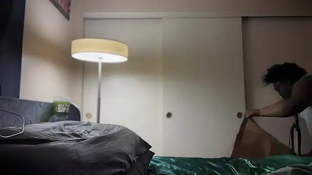 Snapshot of Yagurl__west chatting on 4, 2, 2025 Yagurl west online show from 4, 2, 2025