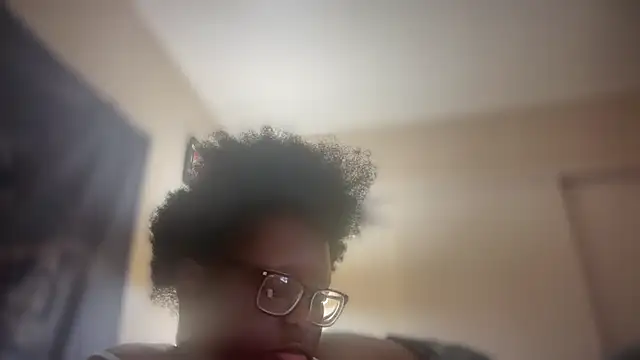 Snapshot of Yagurl__west chatting on 16, 2, 2025 Yagurl west online show from 16, 2, 2025