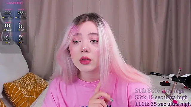 Snapshot of __KawaiiYuki__ chatting on 25, 1, 2025   KawaiiYuki   online show from 25, 1, 2025