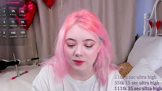 Snapshot of __KawaiiYuki__ chatting on 13, 2, 2025   KawaiiYuki   online show from 13, 2, 2025