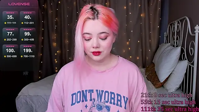 Snapshot of __KawaiiYuki__ chatting on 7, 3, 2025   KawaiiYuki   online show from 7, 3, 2025