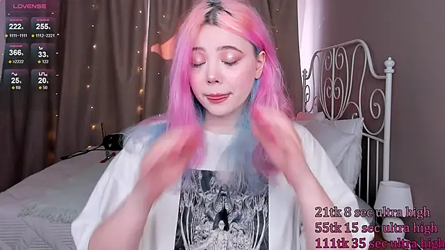 Snapshot of __KawaiiYuki__ chatting on 22, 3, 2025   KawaiiYuki   online show from 22, 3, 2025