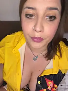 Snapshot of Novababy18 chatting on 22, 5, 2026 Novababy18 online show from 22, 5, 2026