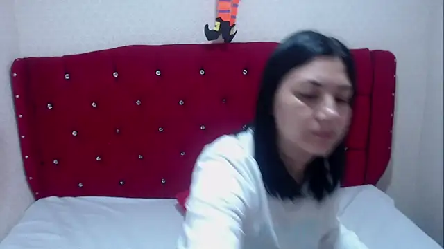 Snapshot of AdaFawxx chatting on 15, 10, 2025 AdaFawxx online show from 15, 10, 2025