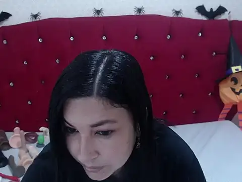 Snapshot of AdaFawxx chatting on 25, 10, 2025 AdaFawxx online show from 25, 10, 2025