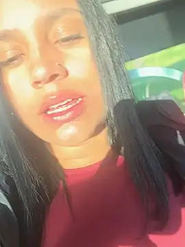 Snapshot of pamela_anderson_ chatting on 22, 12, 2024 pamela anderson online show from 22, 12, 2024