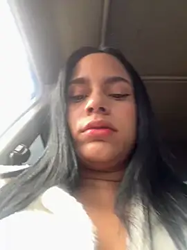 Snapshot of pamela_anderson_ chatting on 27, 12, 2024 pamela anderson online show from 27, 12, 2024