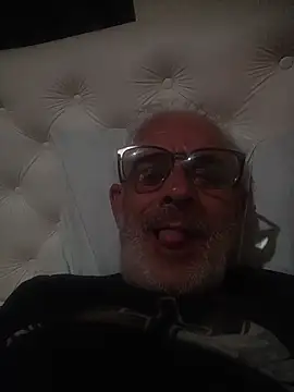 Snapshot of reijulio55 chatting on 21, 7, 2026 reijulio55 online show from 21, 7, 2026