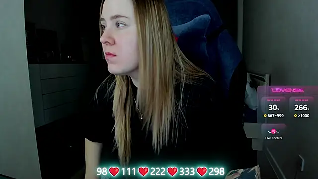 Olivia Munk online show from 6, 3, 2026