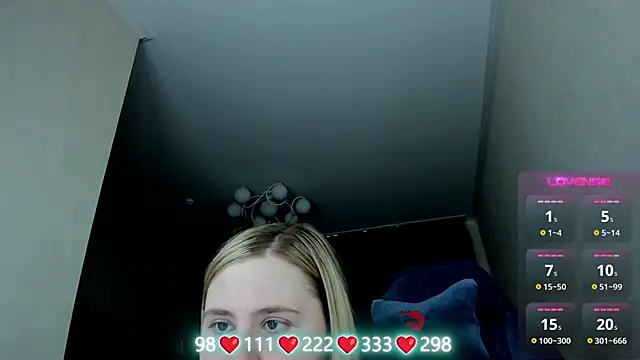 Olivia Munk online show from 11, 4, 2026