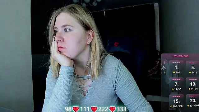 Snapshot of Olivia_Munk chatting on 21, 6, 2026 Olivia Munk online show from 21, 6, 2026