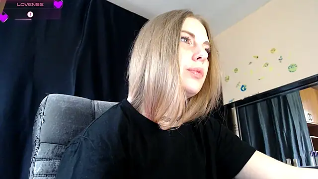 Snapshot of Aqualen chatting on 27, 4, 2026 Aqualen online show from 27, 4, 2026