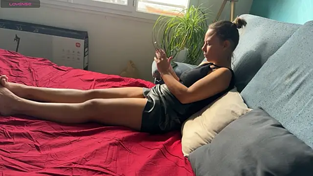 Snapshot of BabyNila chatting on 12, 3, 2025 BabyNila online show from 12, 3, 2025