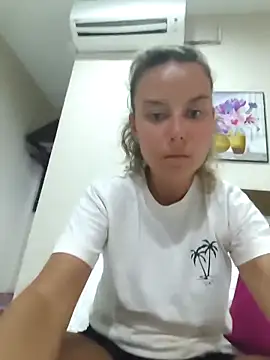 Snapshot of BabyNila chatting on 3, 3, 2026 BabyNila online show from 3, 3, 2026