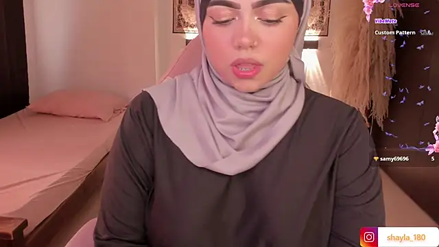 Snapshot of shayla_18 chatting on 22, 3, 2025 shayla 18 online show from 22, 3, 2025