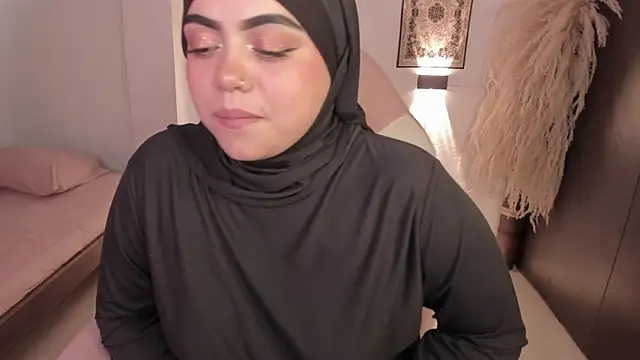 shayla 18 online show from 16, 4, 2026