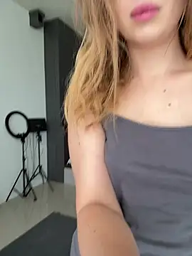 Snapshot of Nura_n_Sarah chatting on 8, 3, 2026 Nura n Sarah online show from 8, 3, 2026