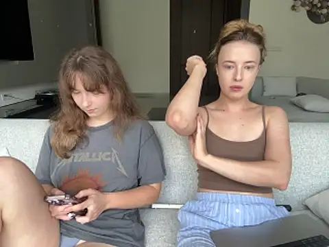 Snapshot of Nura_n_Sarah chatting on 14, 3, 2026 Nura n Sarah online show from 14, 3, 2026