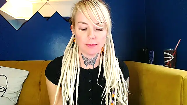 Snapshot of pixiedreadx chatting on 7, 11, 2025 pixiedreadx online show from 7, 11, 2025